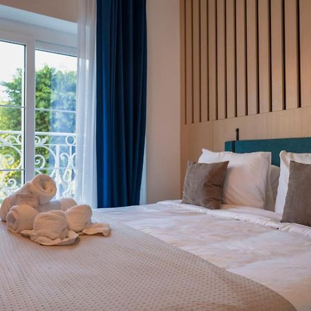 Townhouse17 Boutique Bed & Breakfast Виктория Экстерьер фото