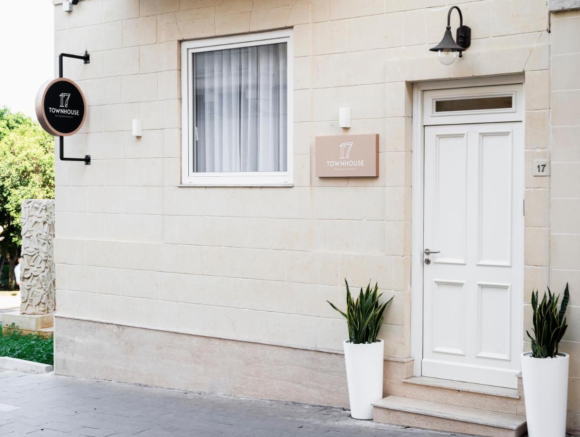 Townhouse17 Boutique Bed & Breakfast Виктория Экстерьер фото